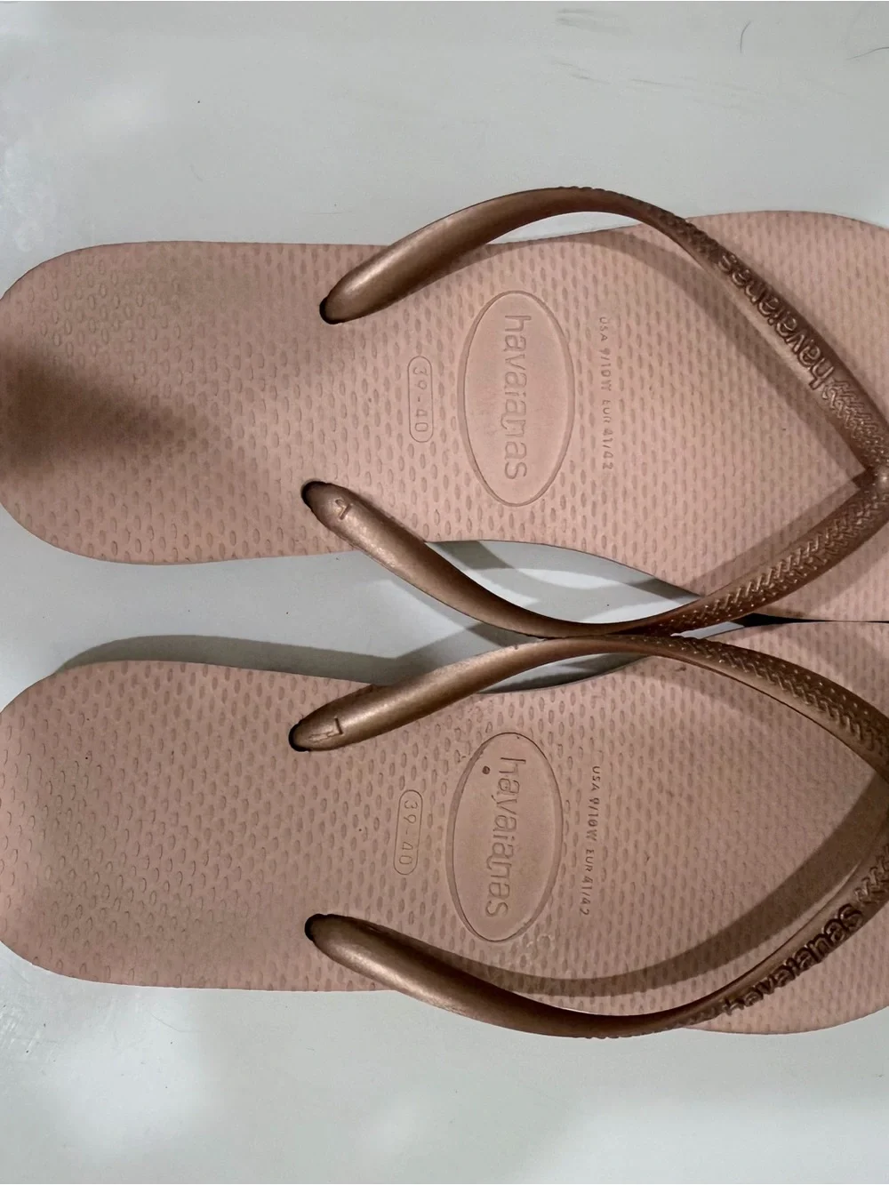 Havaianas Women's Slim Flip Flops in Rose Gold Straps and Blush Footbed